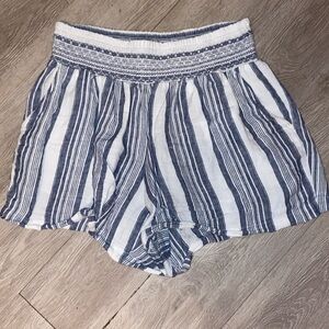 Spring Shorts! Cotton Crown & Ivy Curve Size 1X - elastic waist & deep pockets